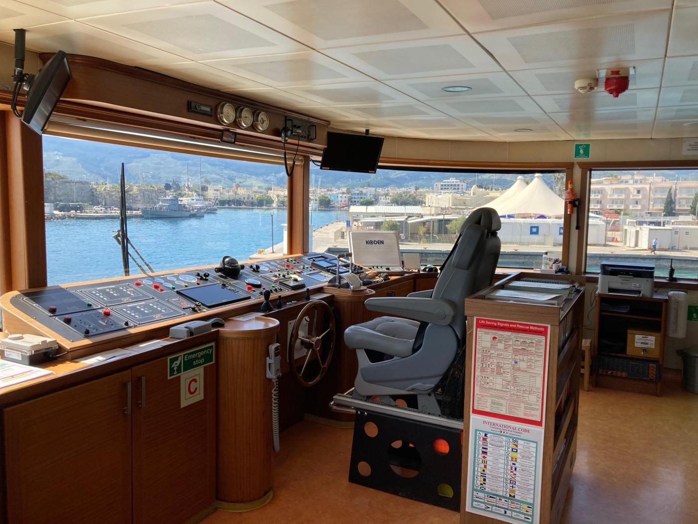 Go 1302 - Day Passenger Boat - 41m
