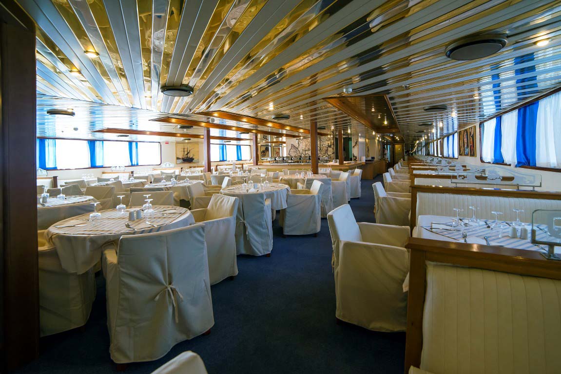 Go 0125 - Day Cruise Ship - 77m