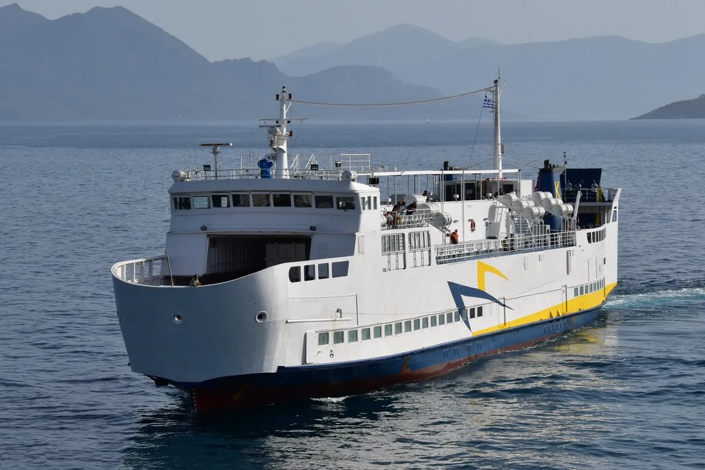 Go 1432 - Day RoPax Ferry - 82m