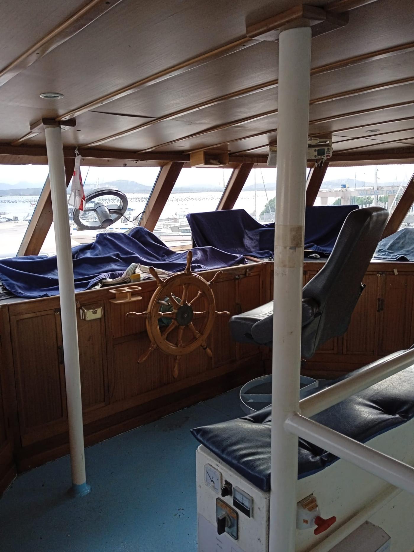 Go 1562 - Day Passenger Boat - 32m