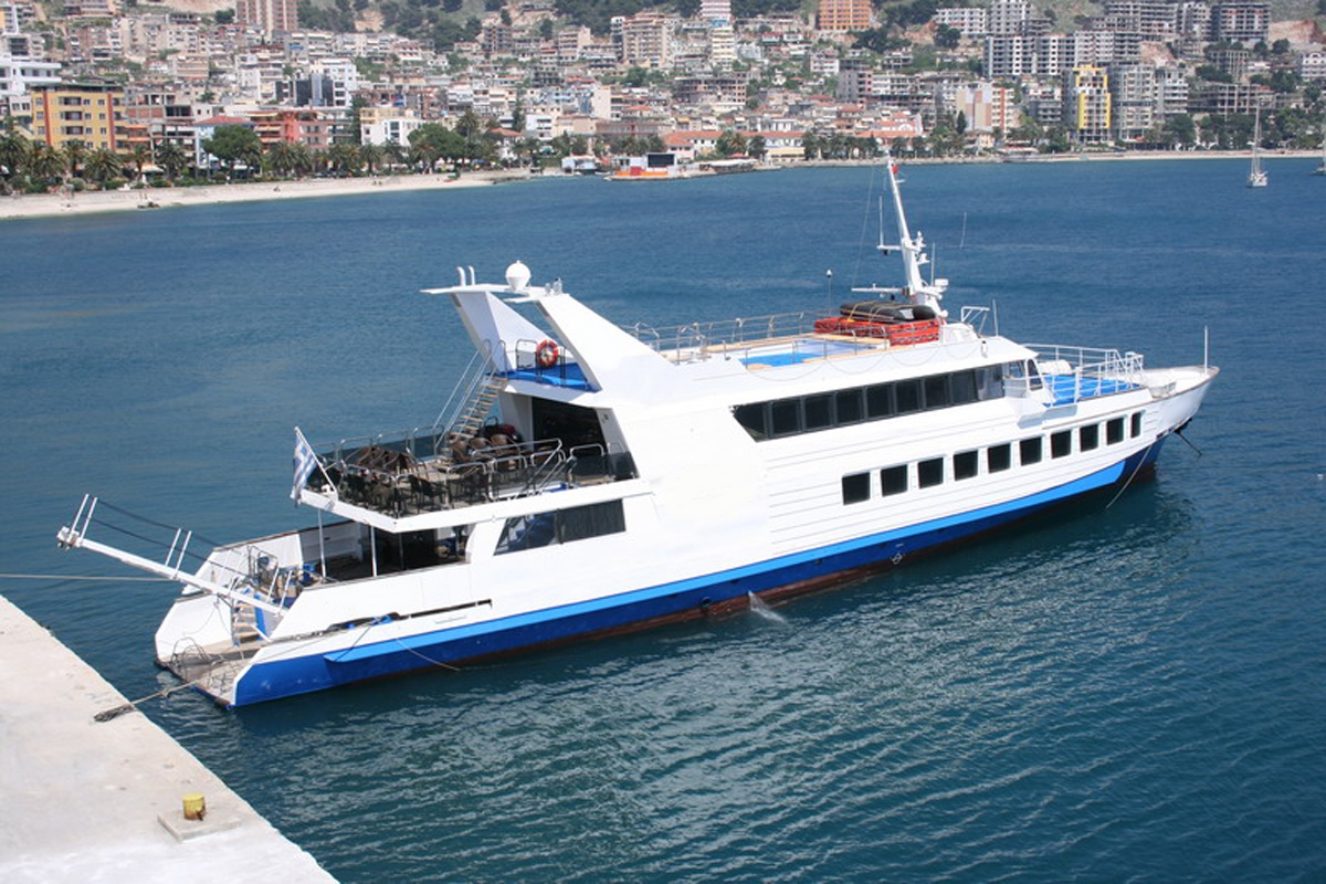 Go 1583 - Day Cruise Ship - 40m