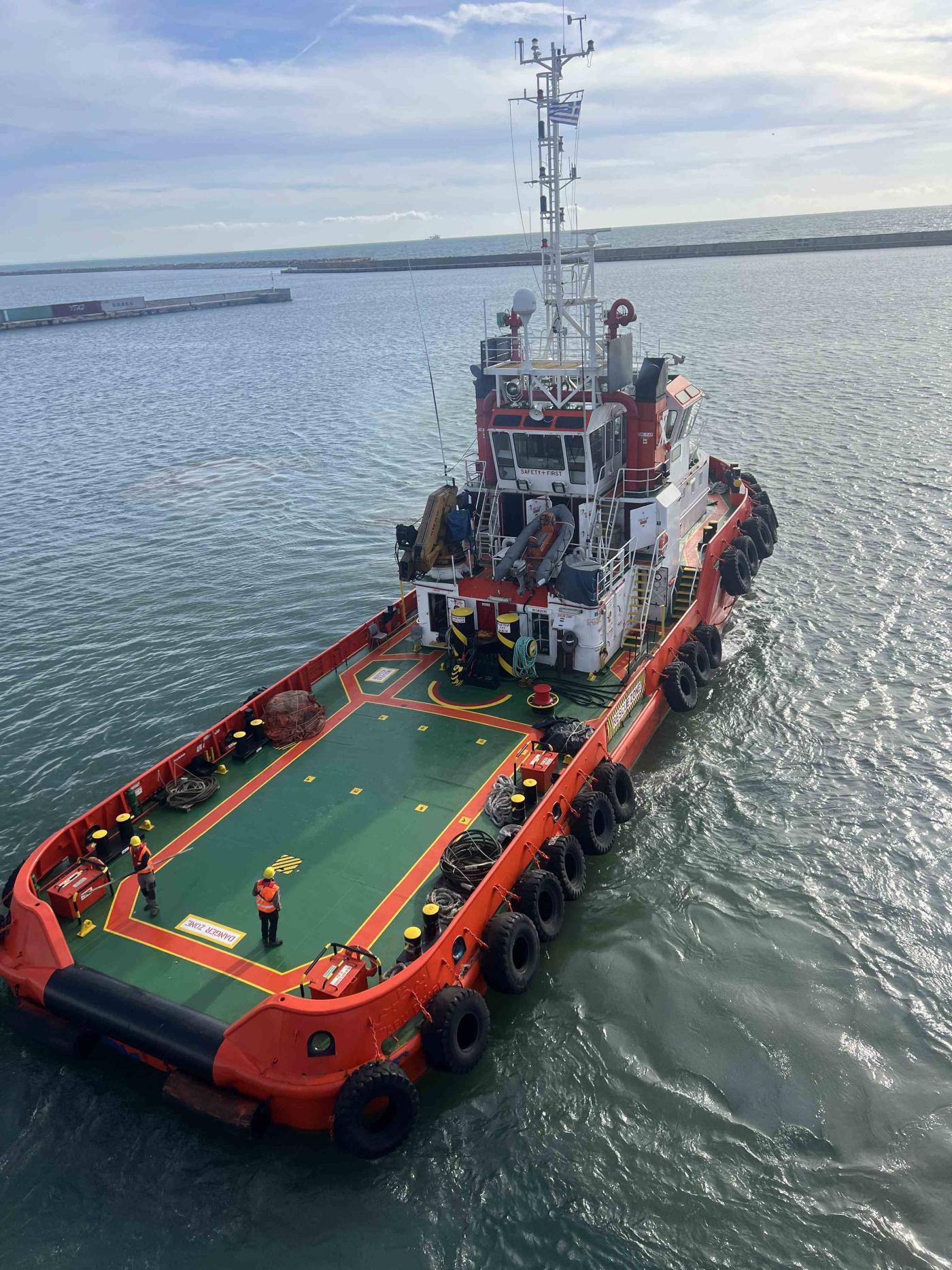 Go 1602 - Tug Boat - 37m
