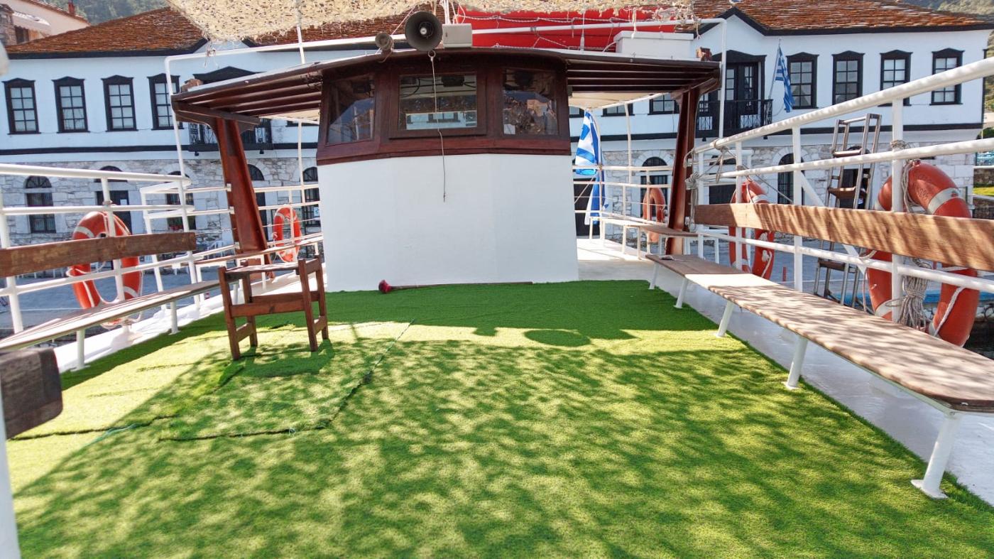 Go 1624 - Day Cruise Ship - 19m