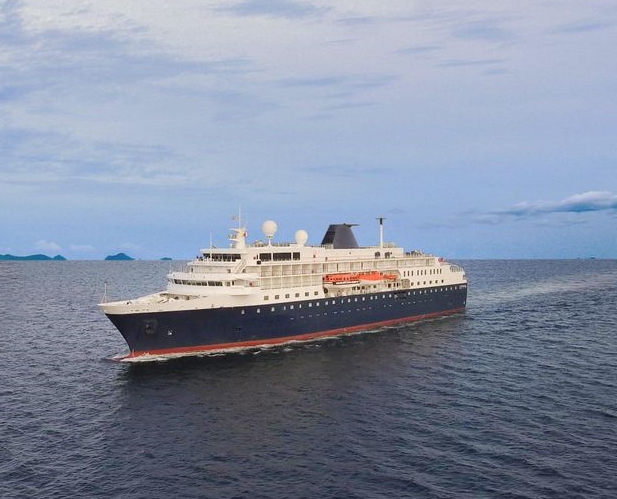 Go 1626 - Night Cruise Ship - 135m