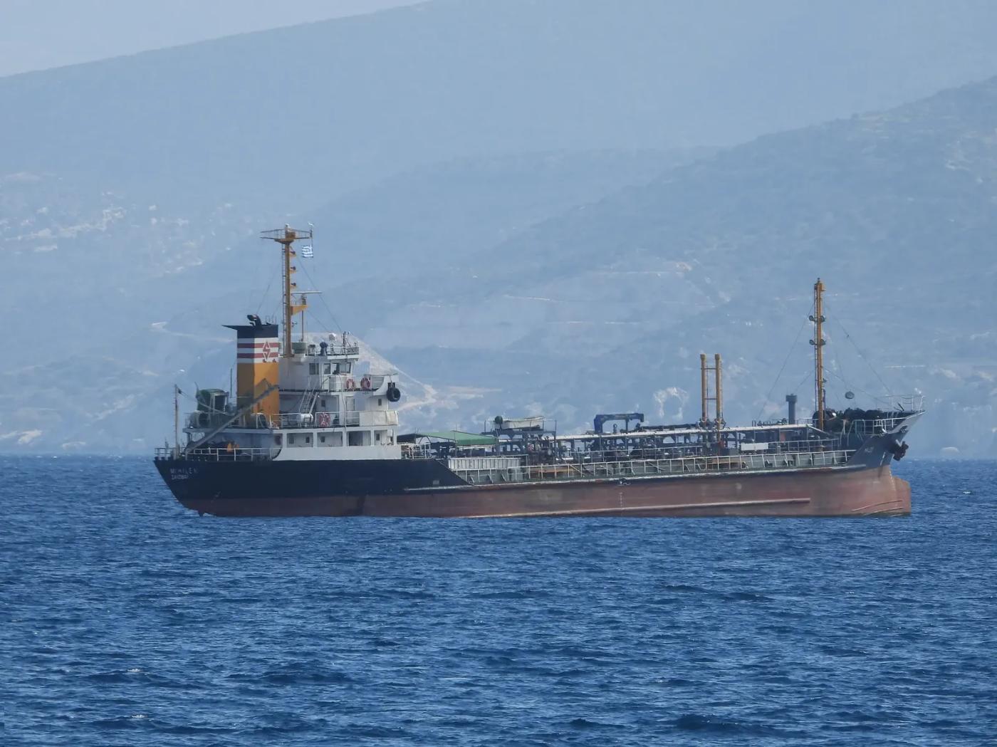 Go 1636 - Oil Tanker - 70m