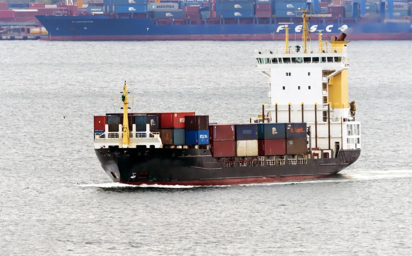 Go 1653 - Container/MPP vessel - 118m