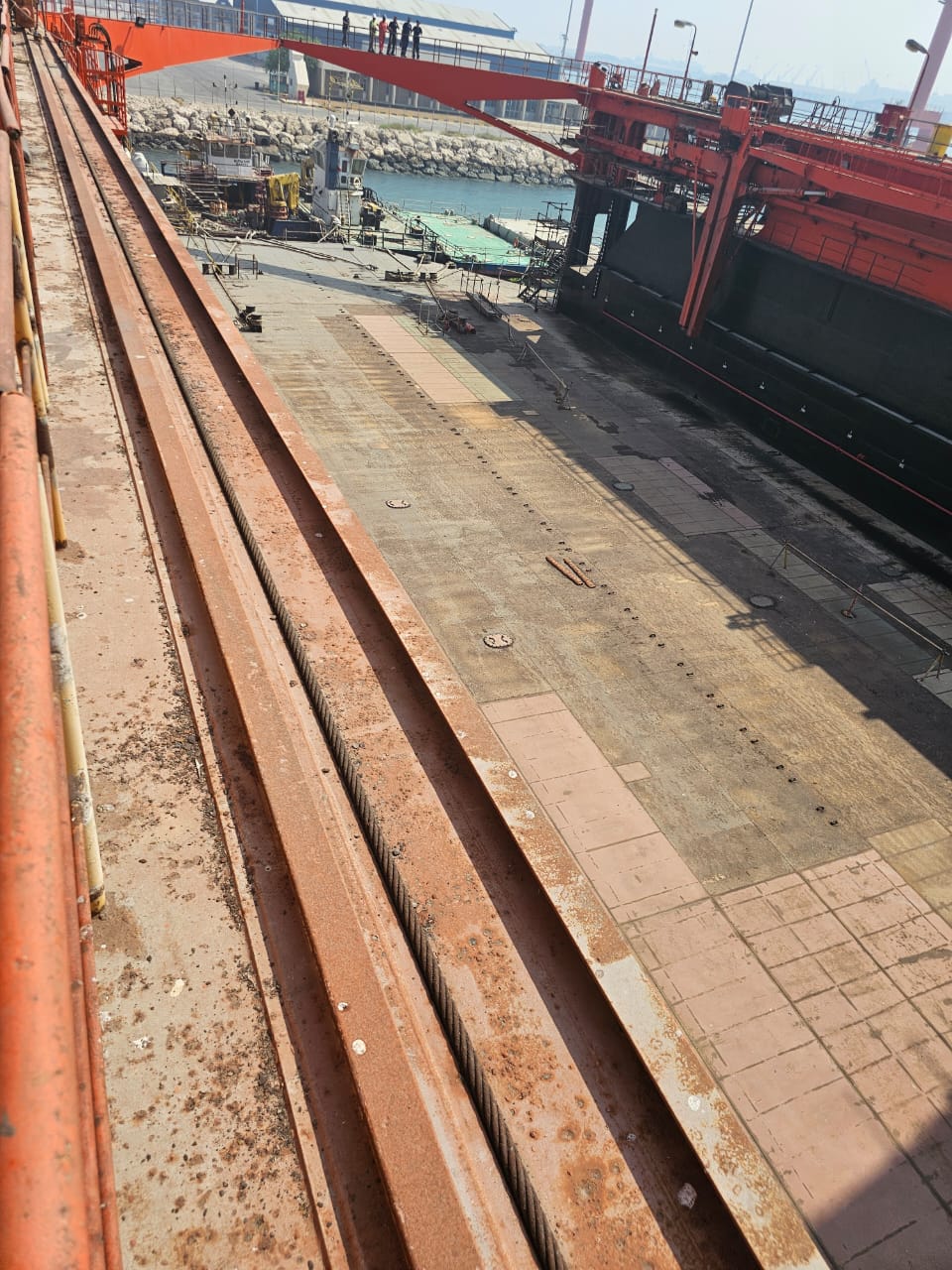 Go 1660 - Floating Dock - 165m