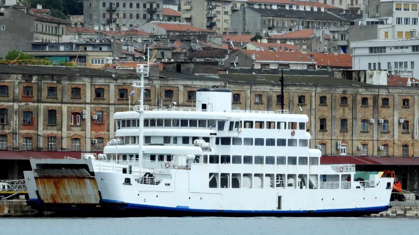 Go 1776 - Day RoPax Ferry - 58m