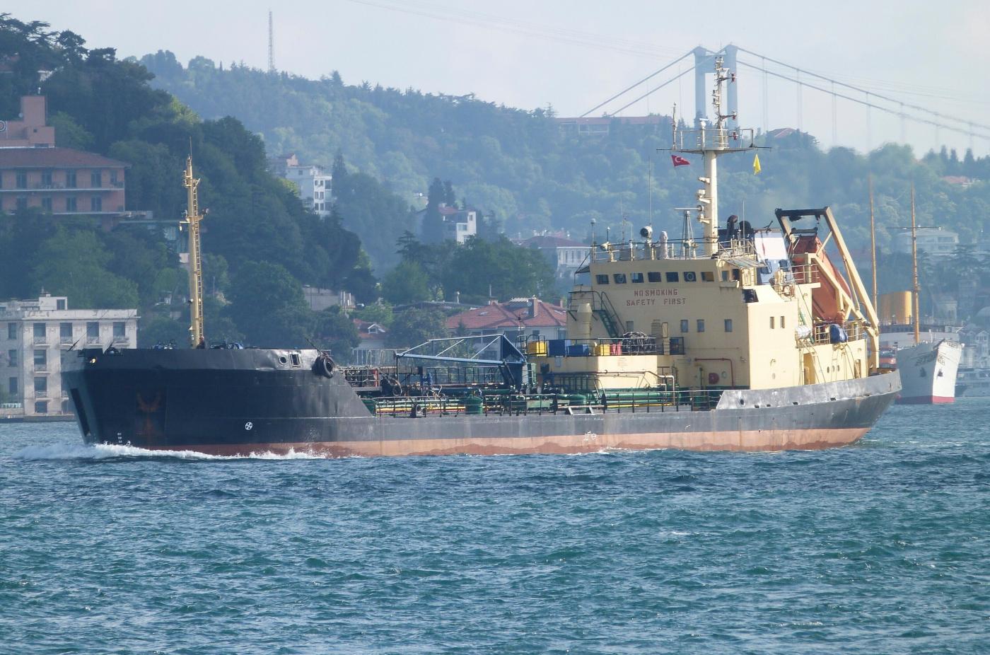 Go 1789 - Oil Product Tanker - 77m