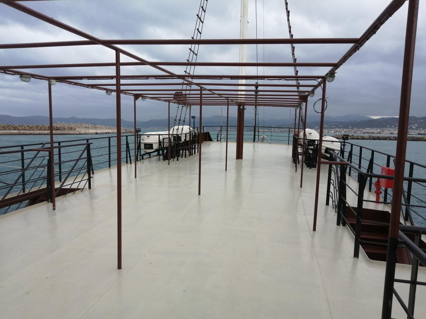 Go 1877 - Day Cruise Ship - 44m