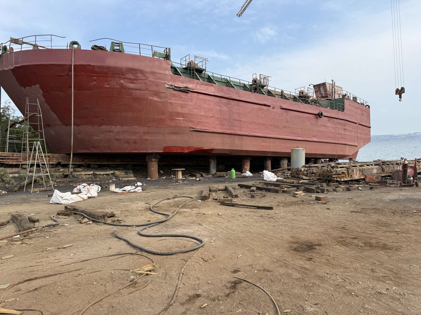 Go 1879 - Bottom Door Barge - 47m
