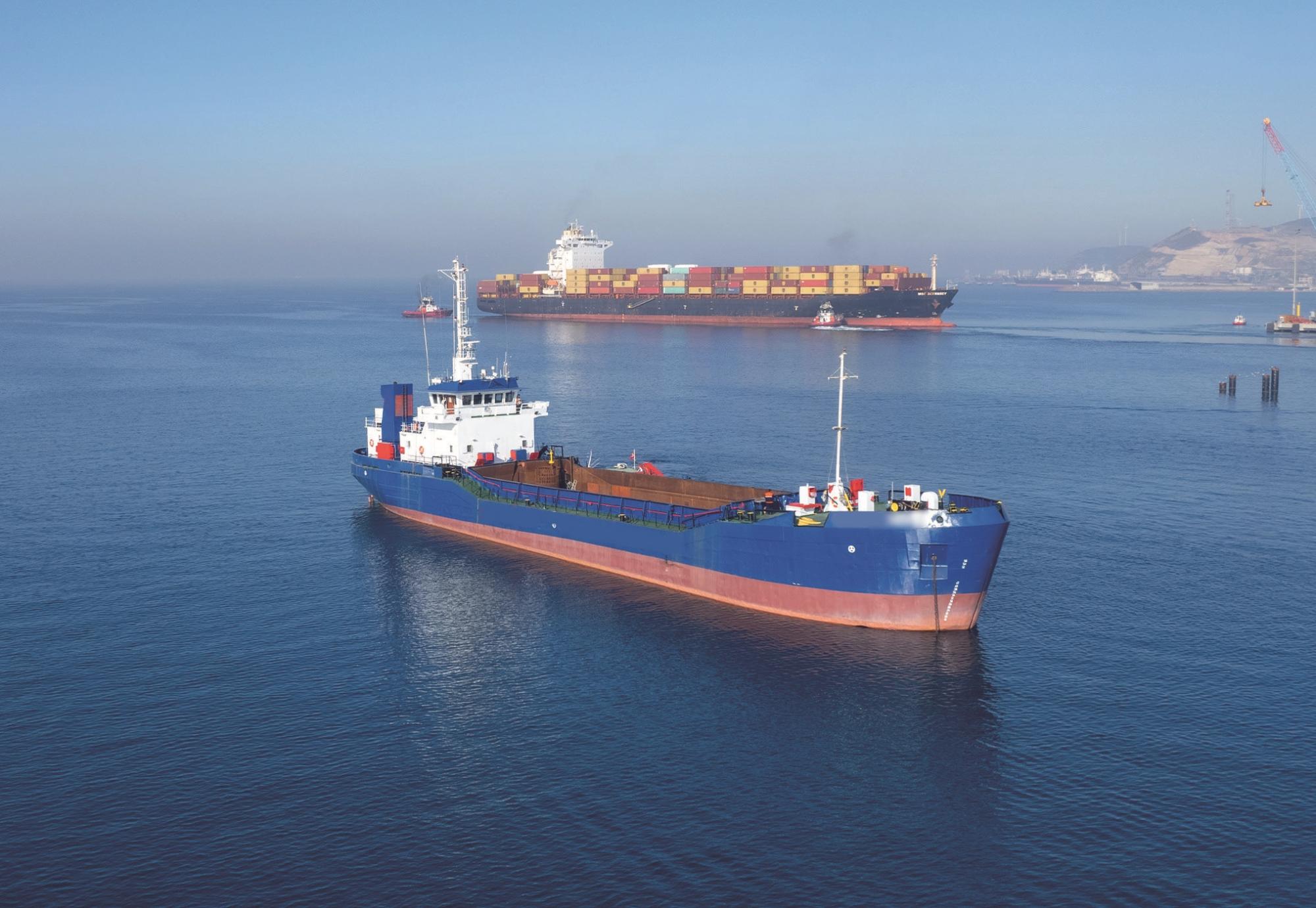 Go 1880 - Split Hopper Barge - 72m