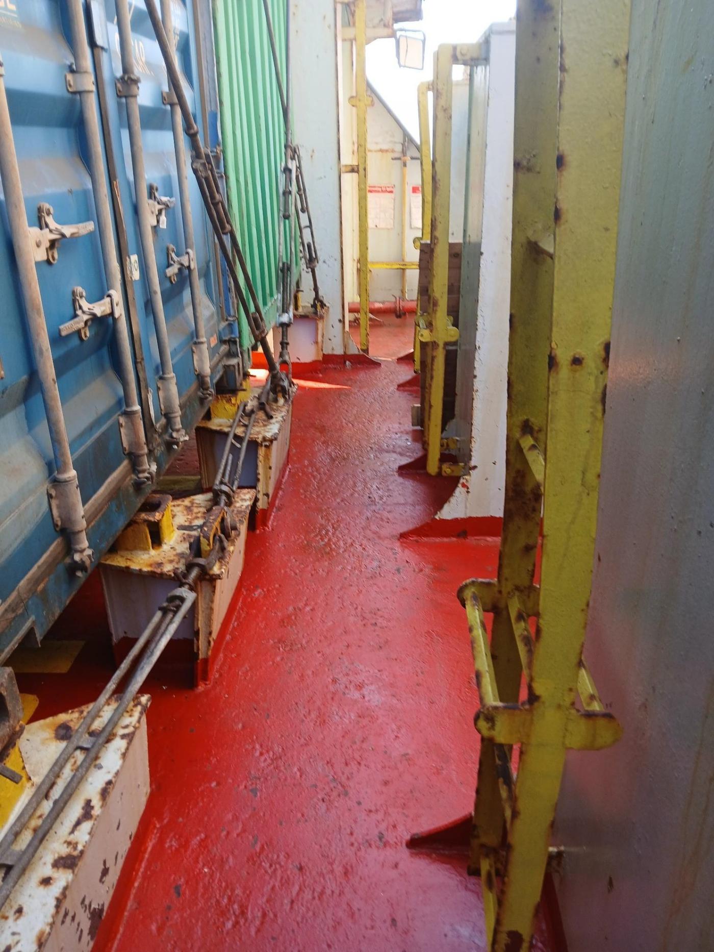 Go 1888 - Container vessel - 133m