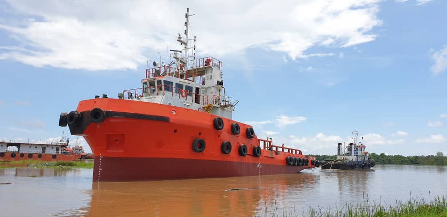 Go 1892 - Tug Boat - 38m