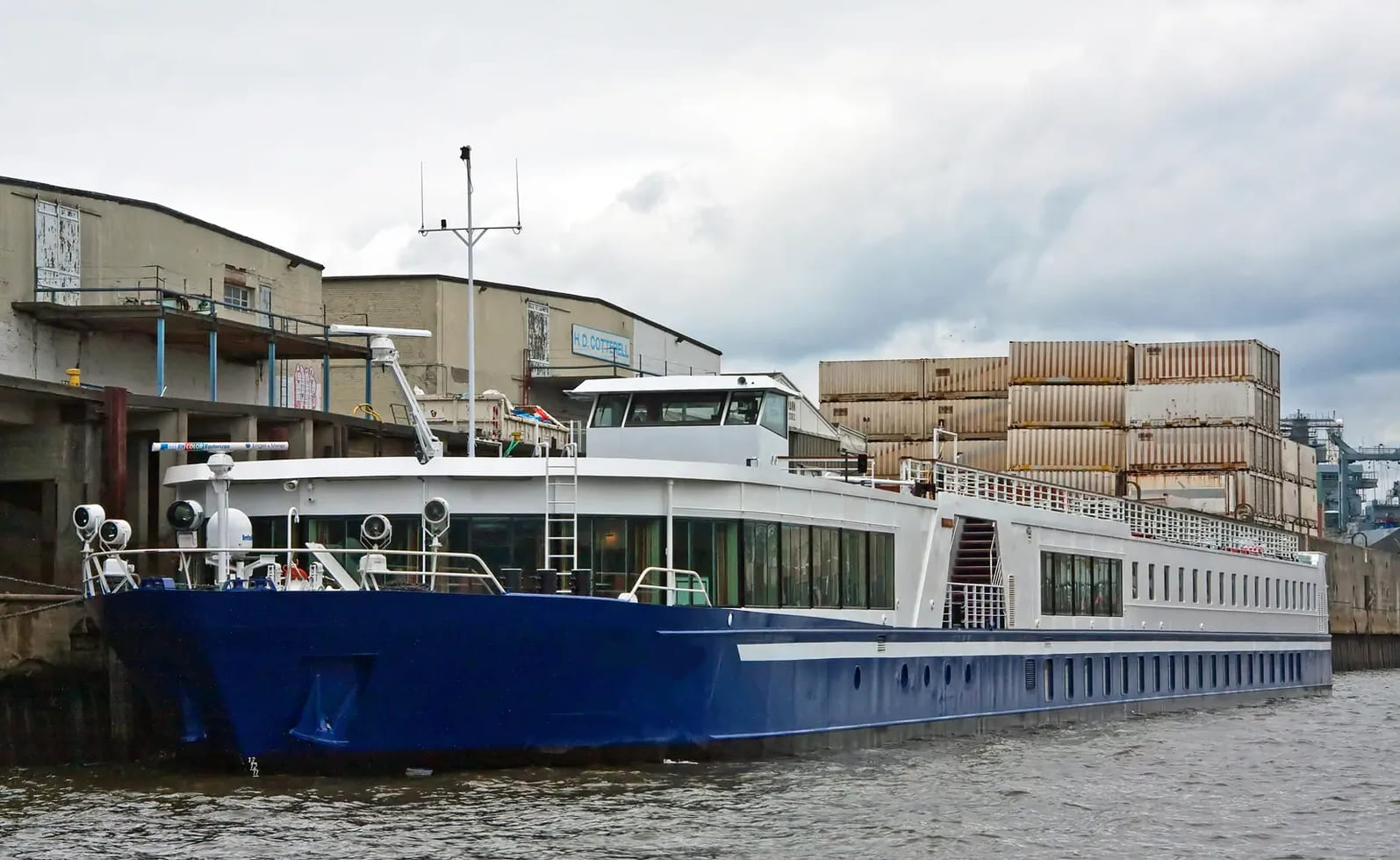 Go 1884 - Night River Cruiser - 97m