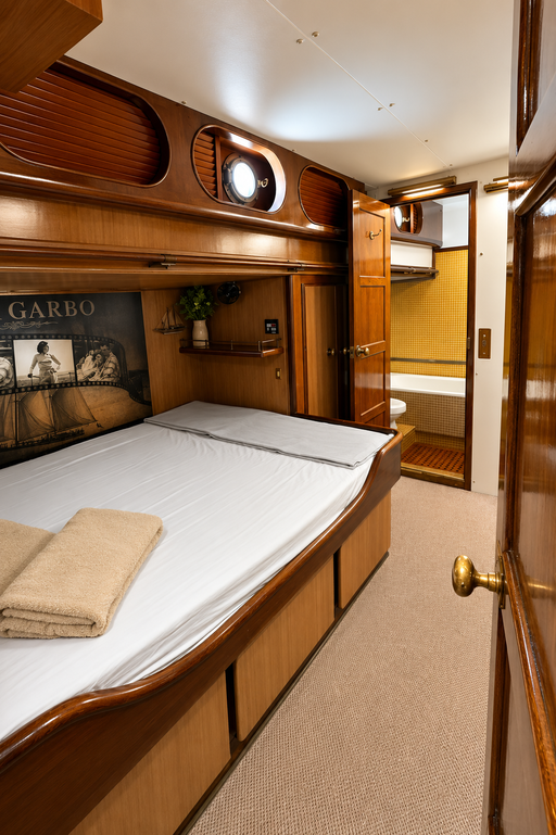 Go 1898 - Day Cruise Ship - 32m