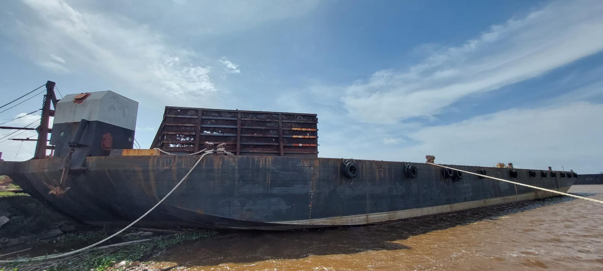 Go 1777 - Flat top deck barge - 105m