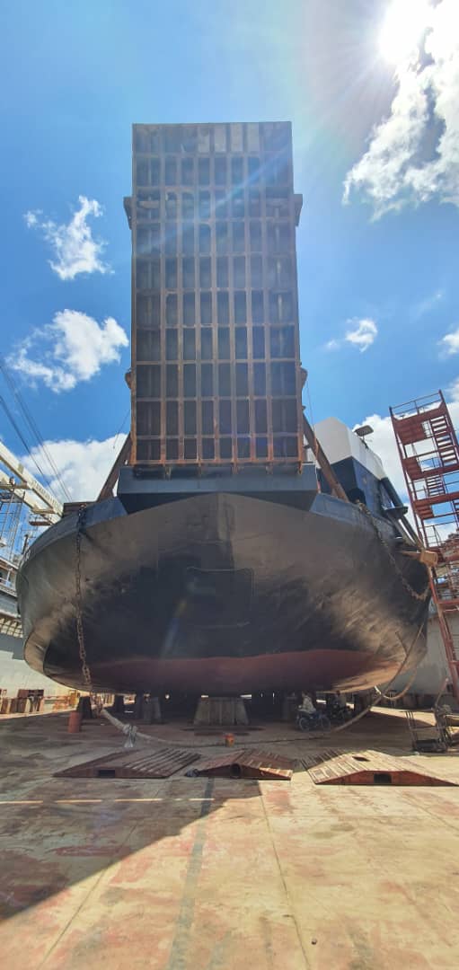 Go 1777 - Flat top deck barge - 105m