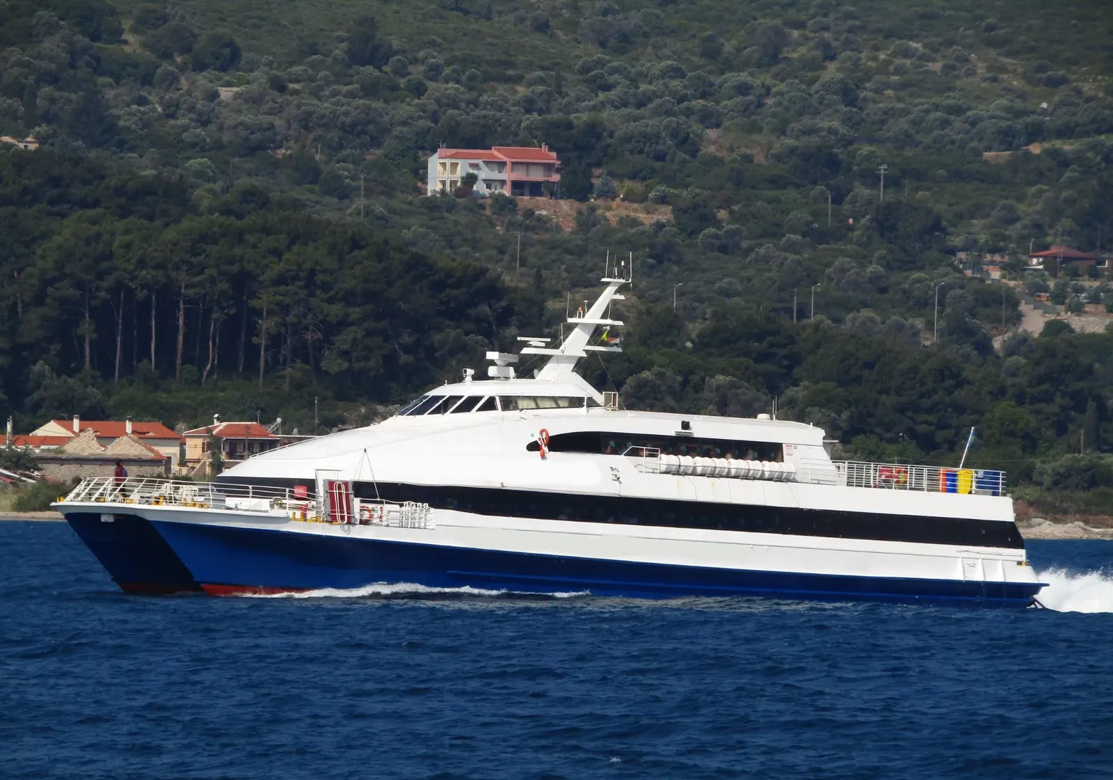 Go 1914 - Passenger Catamaran - 40m