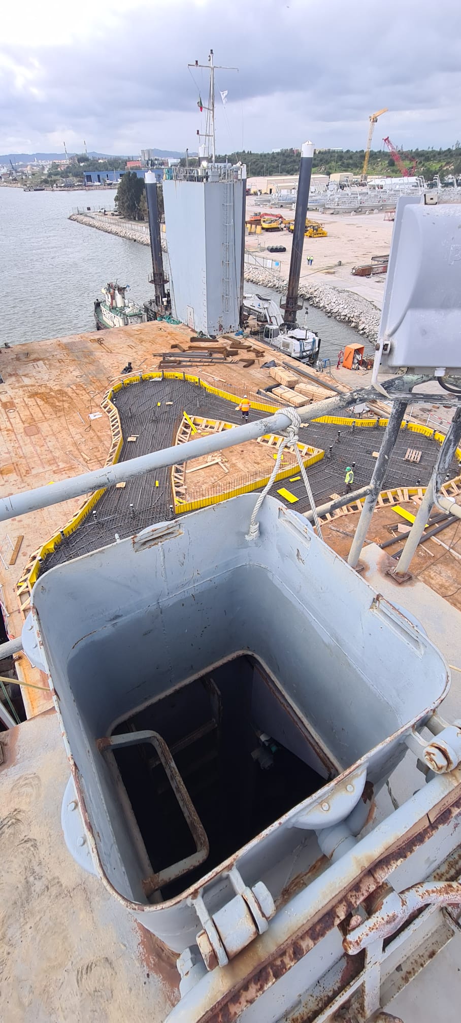 Go 1647 - Floating Dock - 54m