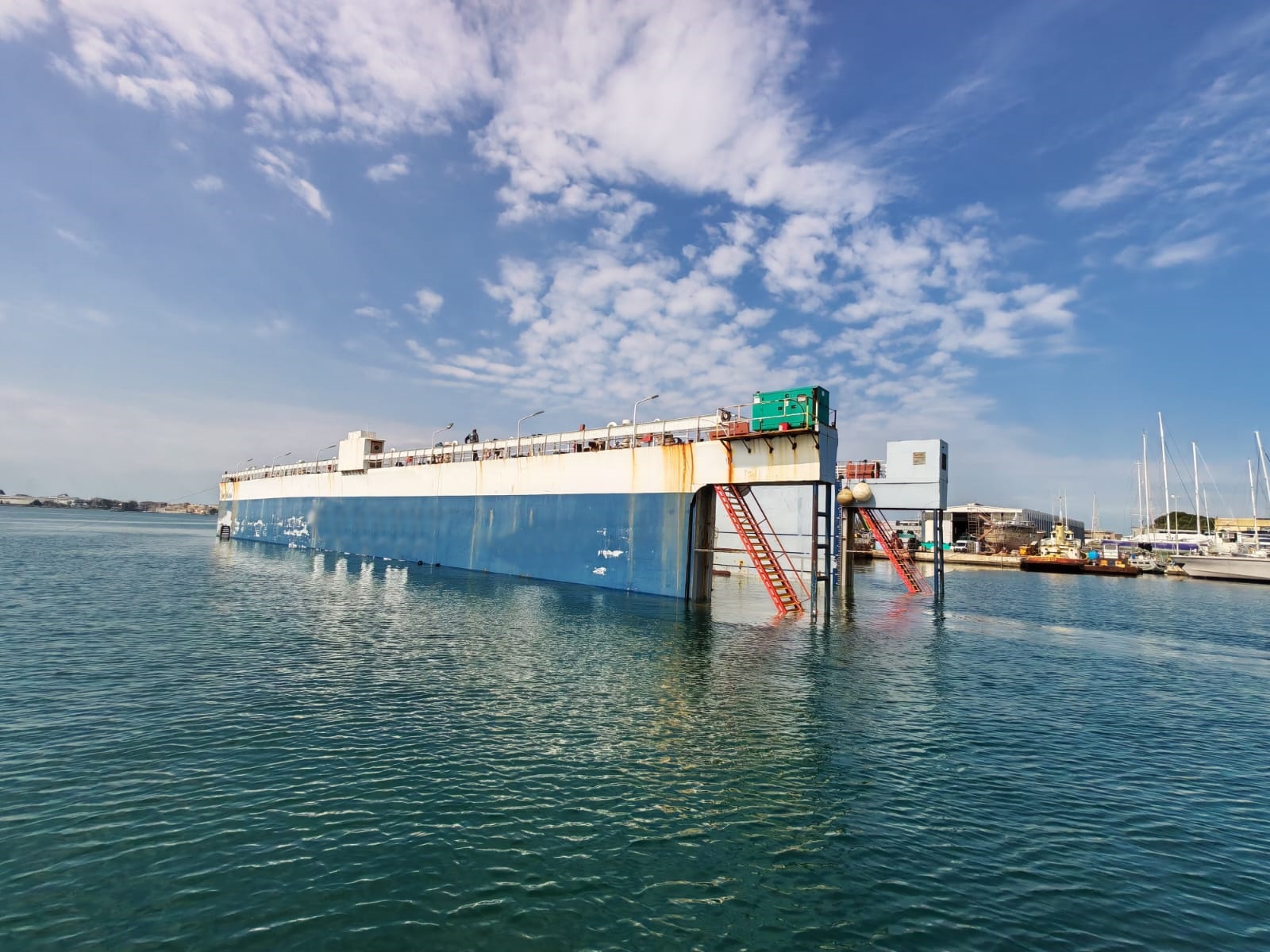 Go 0053 - Floating Dock - 77m